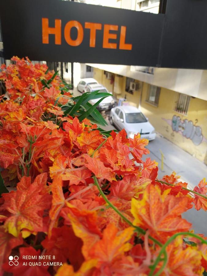 Zebra Hotel Alsancak Smirne Esterno foto