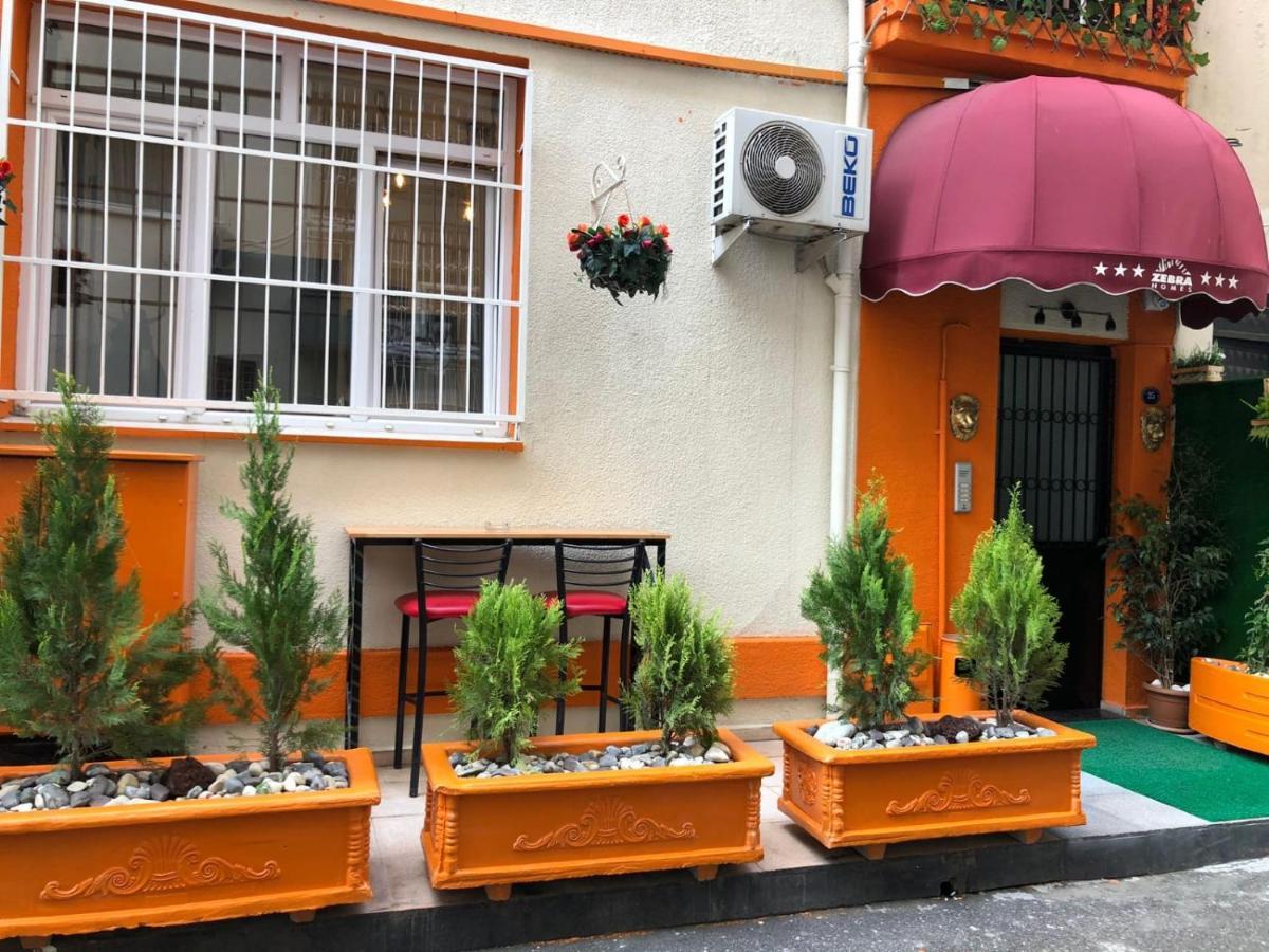 Zebra Hotel Alsancak Smirne Esterno foto