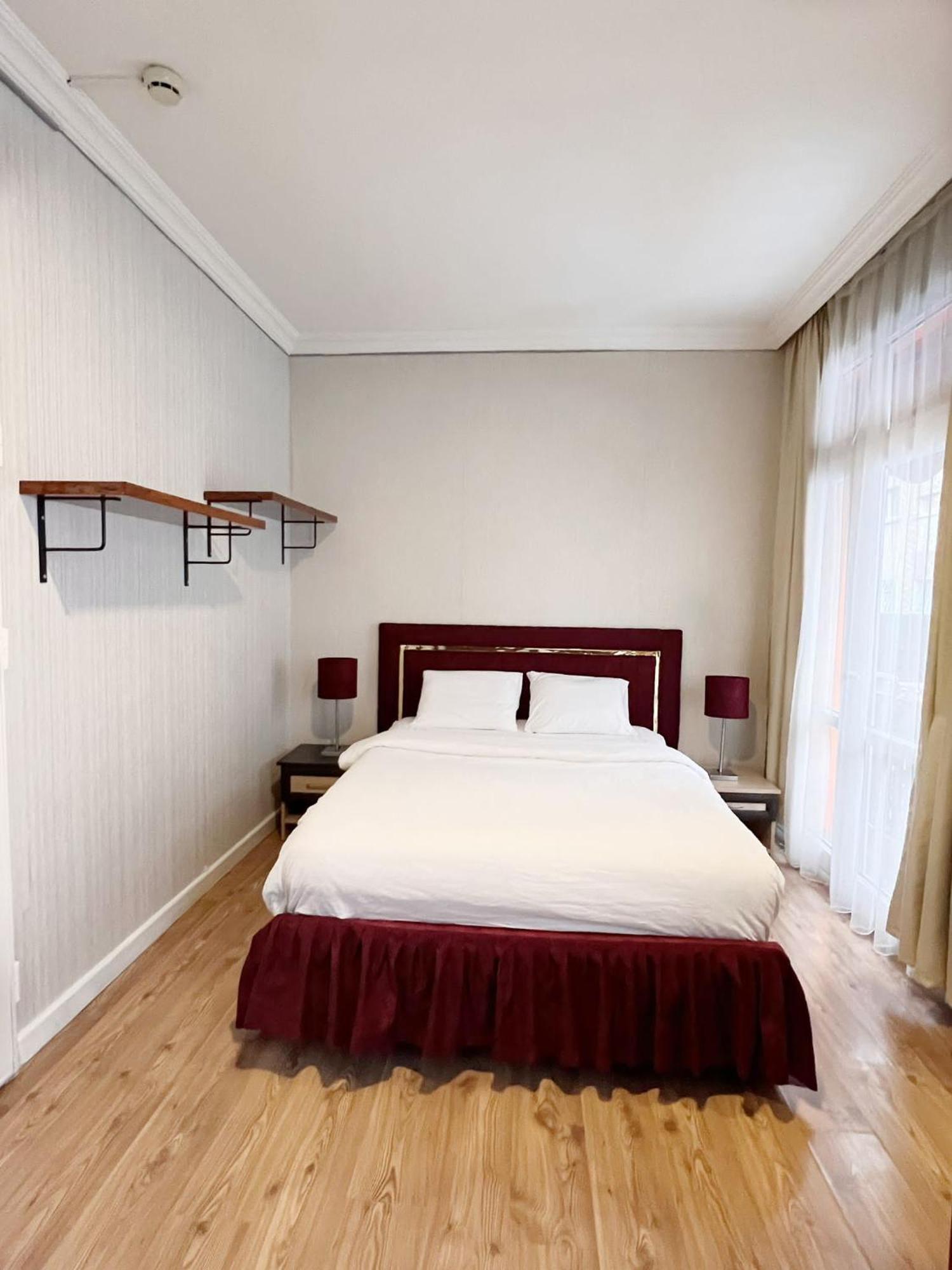 Zebra Hotel Alsancak Smirne Esterno foto